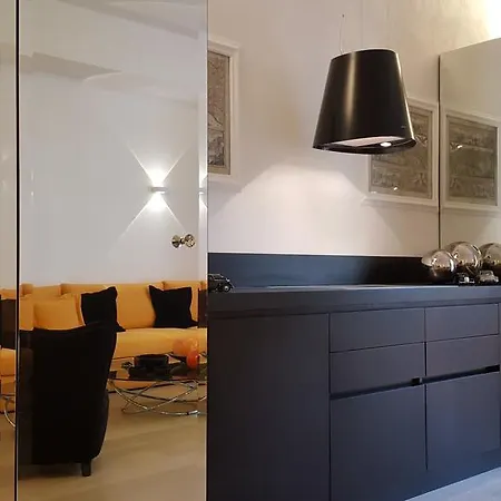 Apartment Bnbutler - Broletto 39 - A Few Steps To The Duomo And La Scala Milan