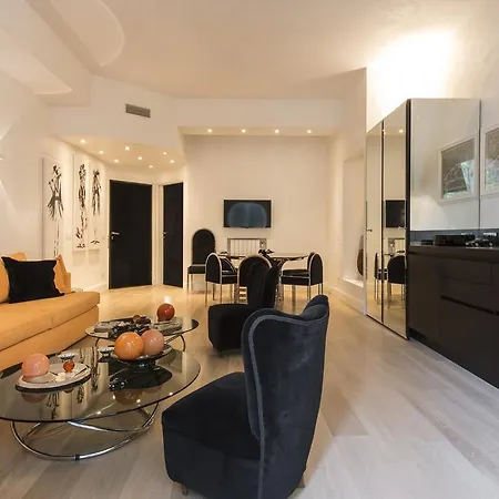 Apartamento Bnbutler - Broletto 39 - A Few Steps To The Duomo And La Scala *